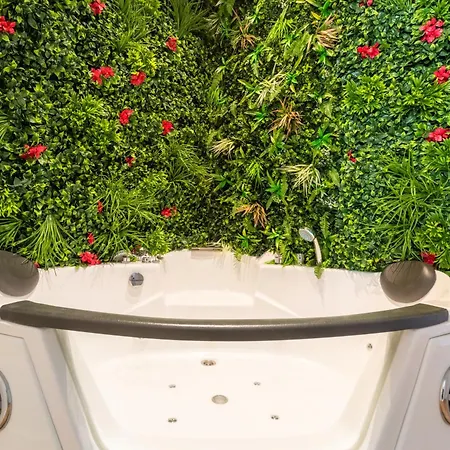 La Huit Du Bras D'or