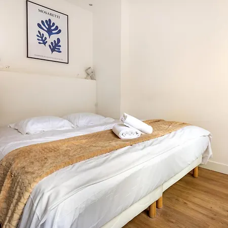 La Huit Du Bras D'or *